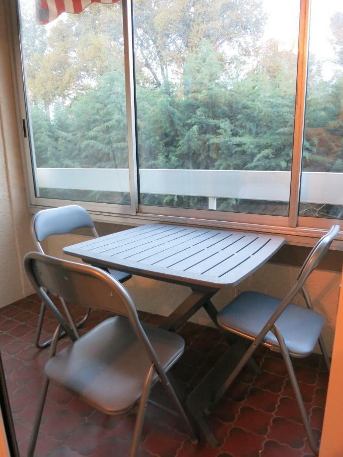 Apartamento Joli A Front De Saint-Raphaël