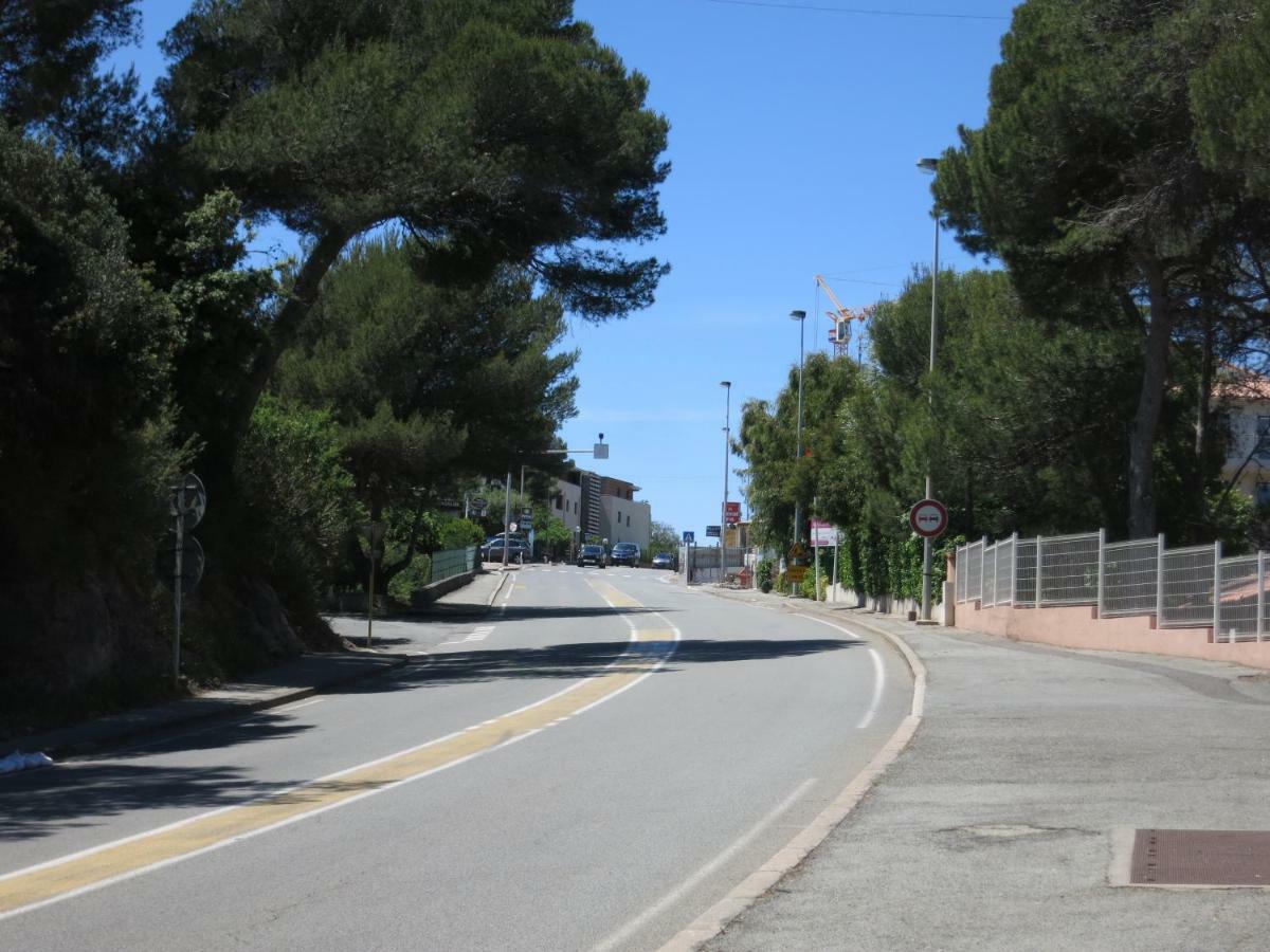 Joli A Front De Apartment