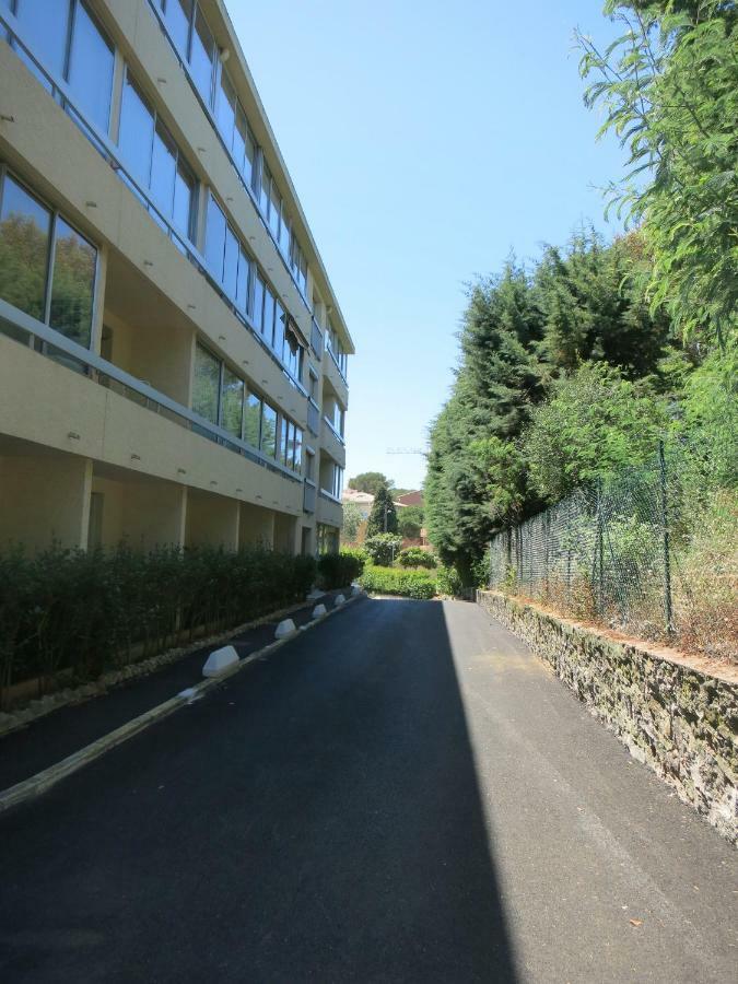Apartment Joli A Front De *
